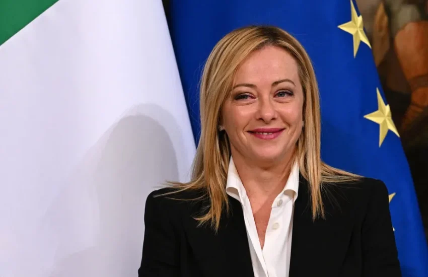 100935346-italys-new-prime-minister-giorgia-meloni-reacts-during-the-cabinet-minister-bell-hand