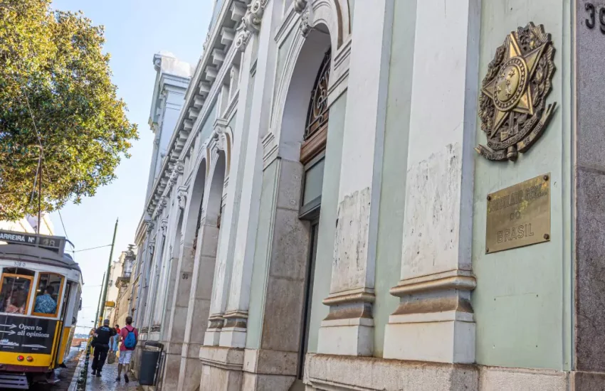 Portugal-brasileiros-ajuda