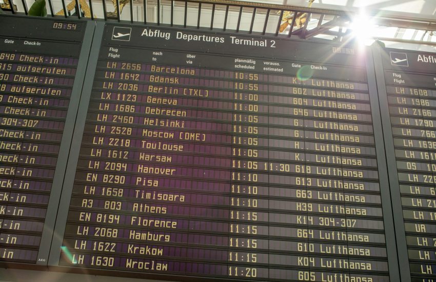 daniel-schludi-x9PmhEkG8fc-unsplash